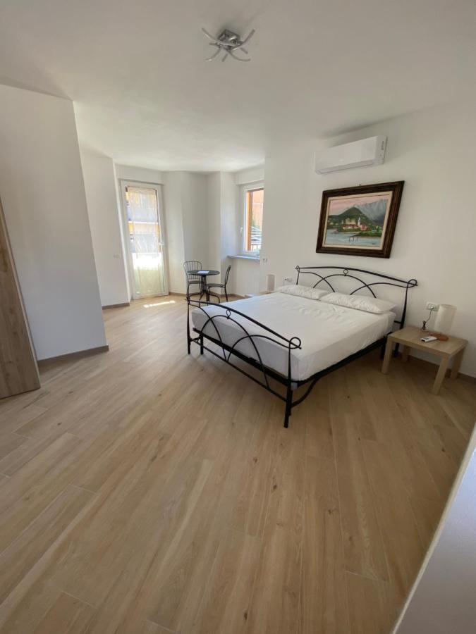 Around Lago Maggiore Rooms Reno Di Leggiuno المظهر الخارجي الصورة